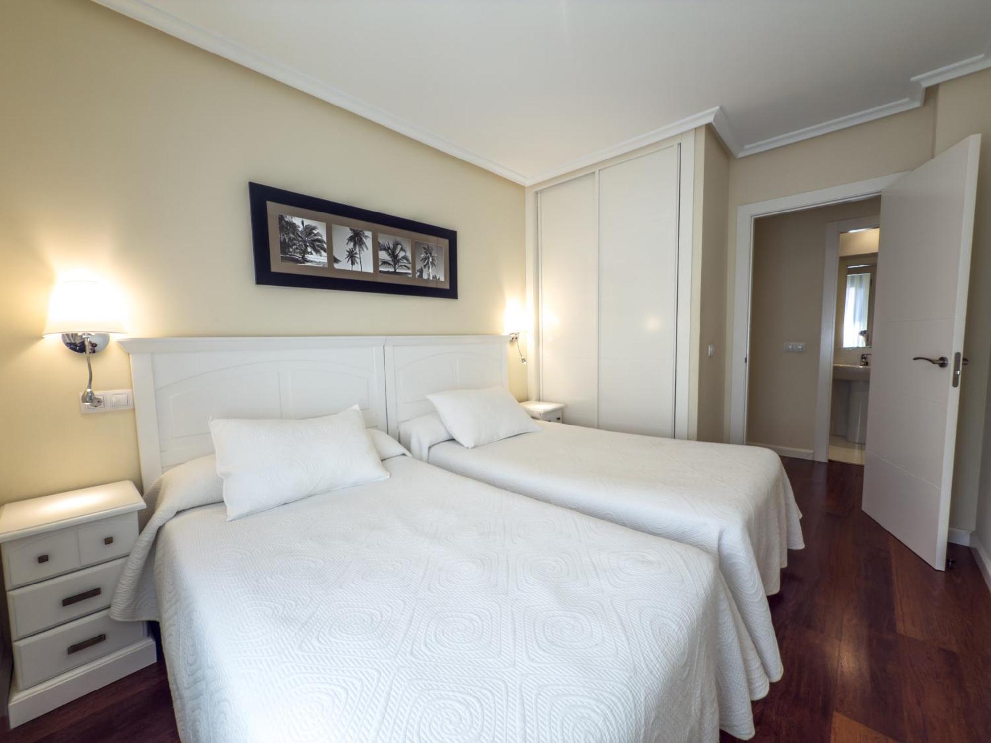 Apartamentos Verdemar Llanes Εξωτερικό φωτογραφία